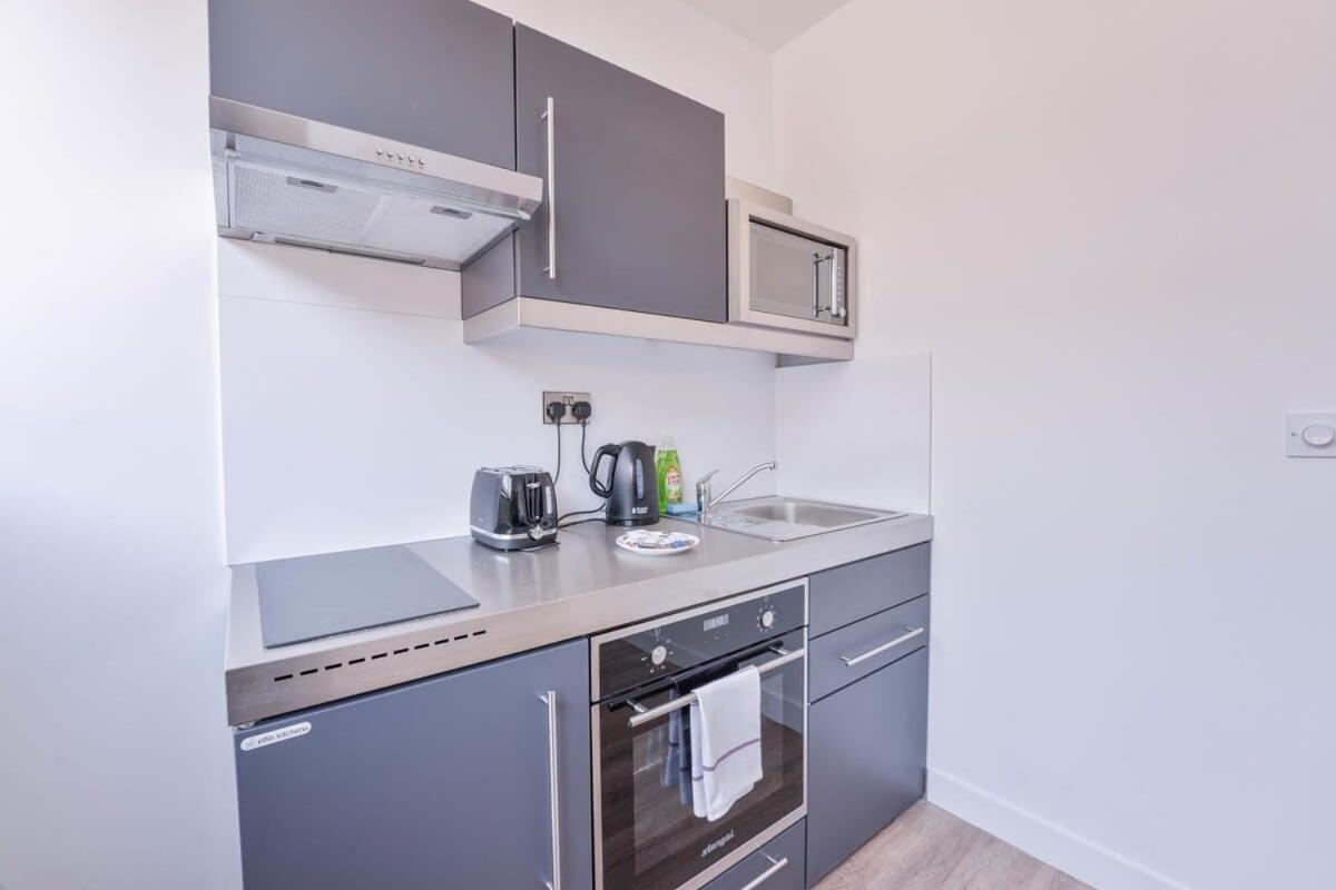 Charming Studio Apartment In Central 셰필드 외부 사진