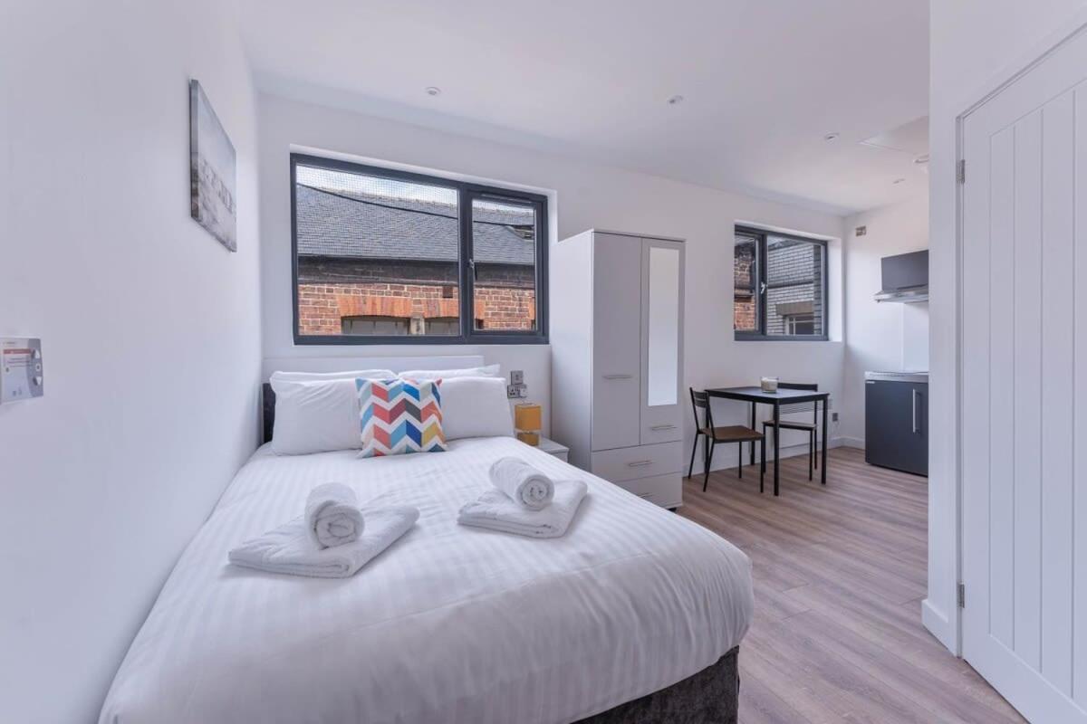 Charming Studio Apartment In Central 셰필드 외부 사진