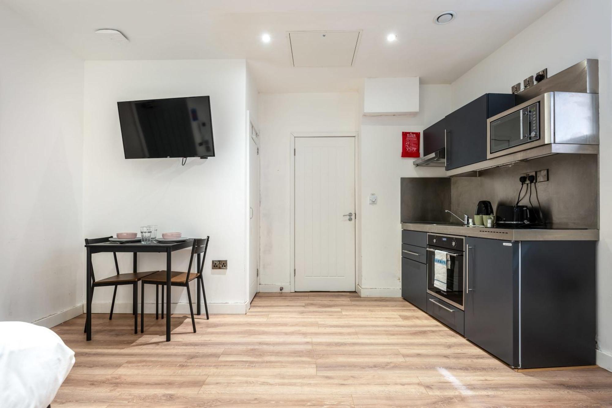 Charming Studio Apartment In Central 셰필드 외부 사진