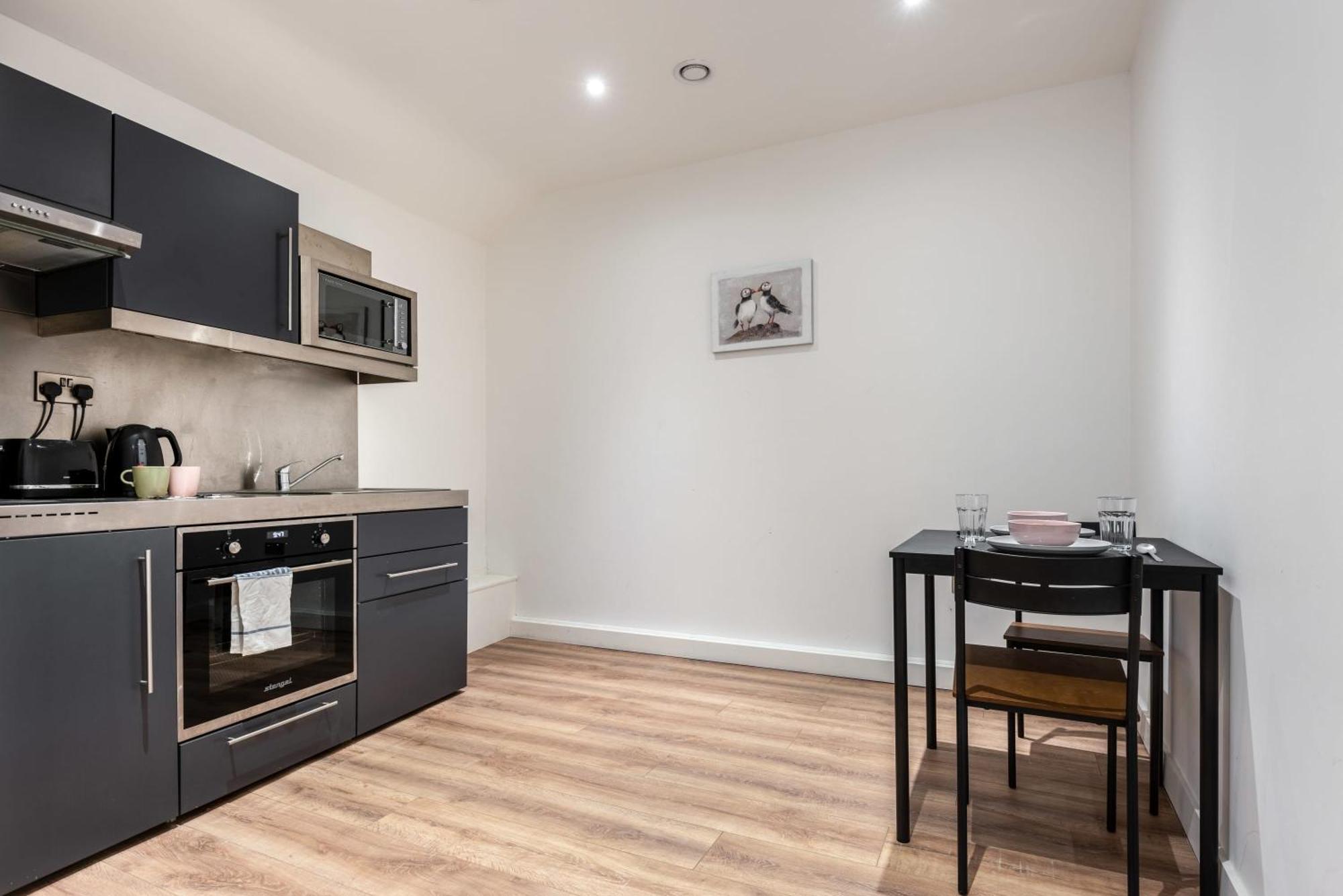 Charming Studio Apartment In Central 셰필드 외부 사진